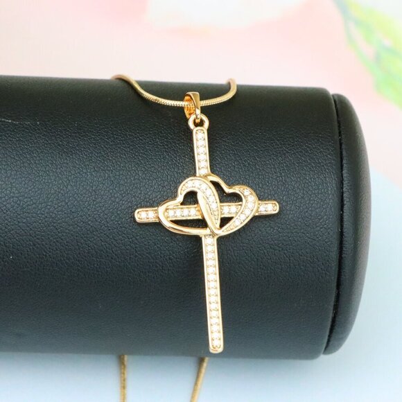 "Cross Pendant with Interlocked Hearts & Crystals, XPPT1569 - Picture 4 of 12